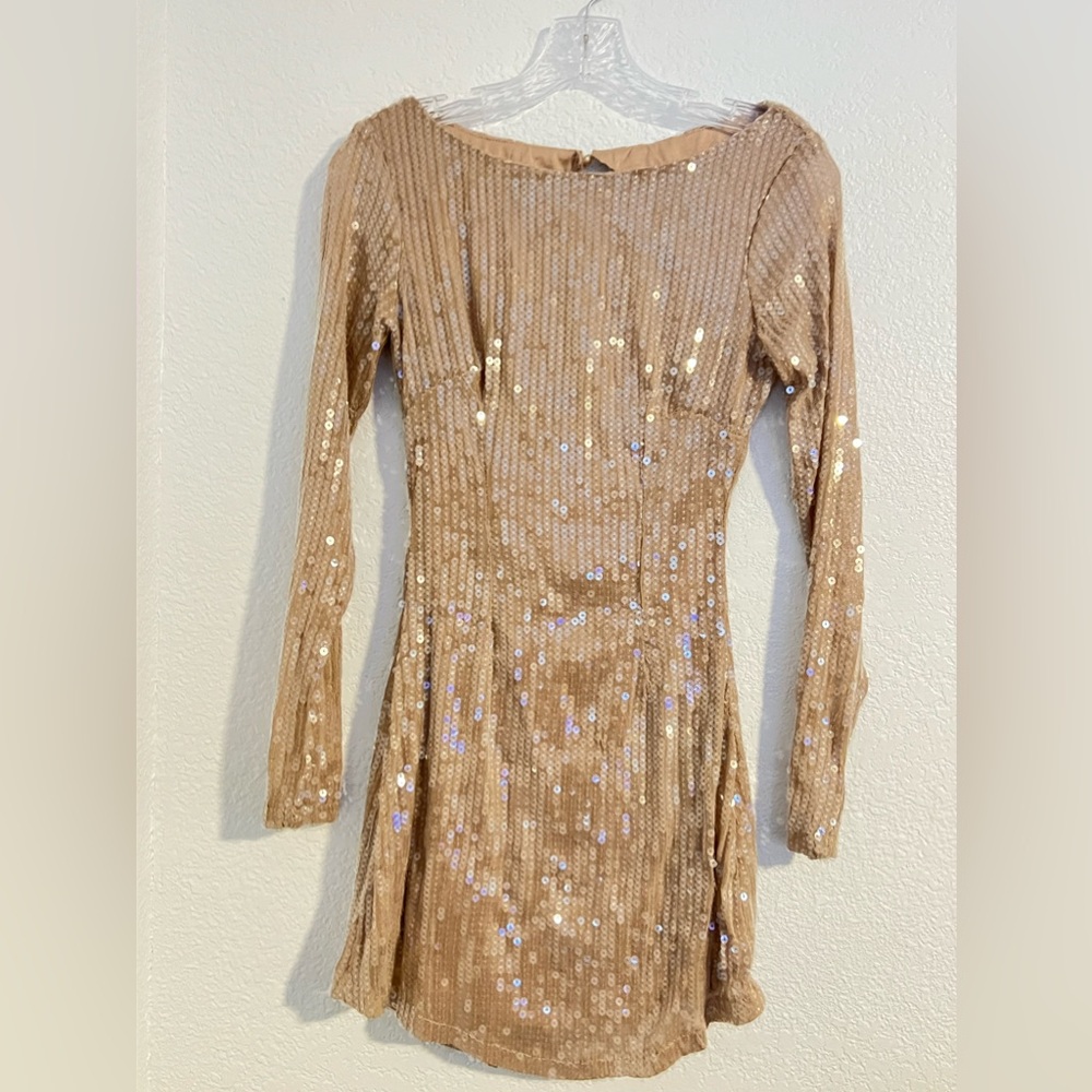 Selfie Leslie sequins dress